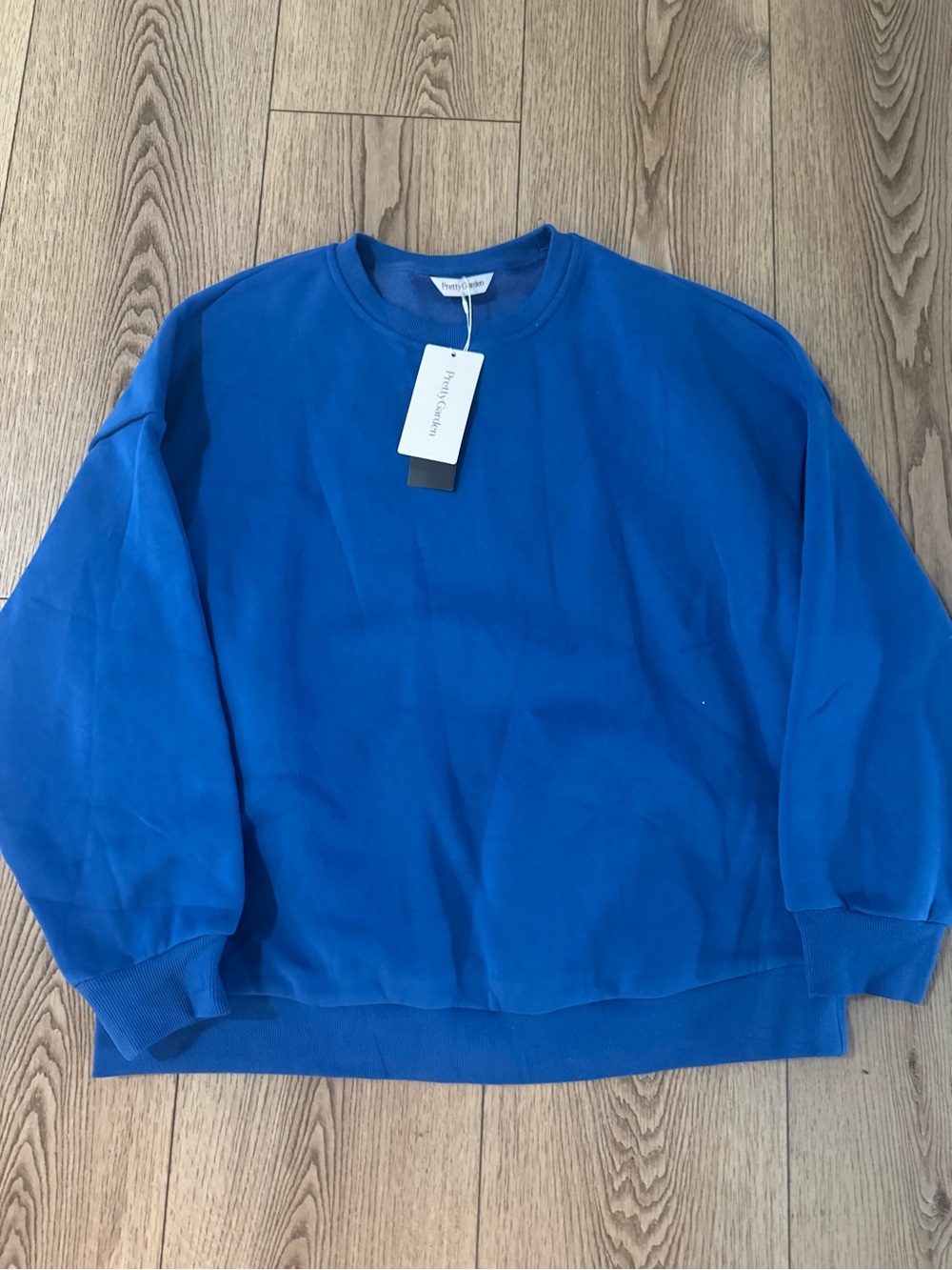 Womenās Crewneck Sweater - Royal Blue